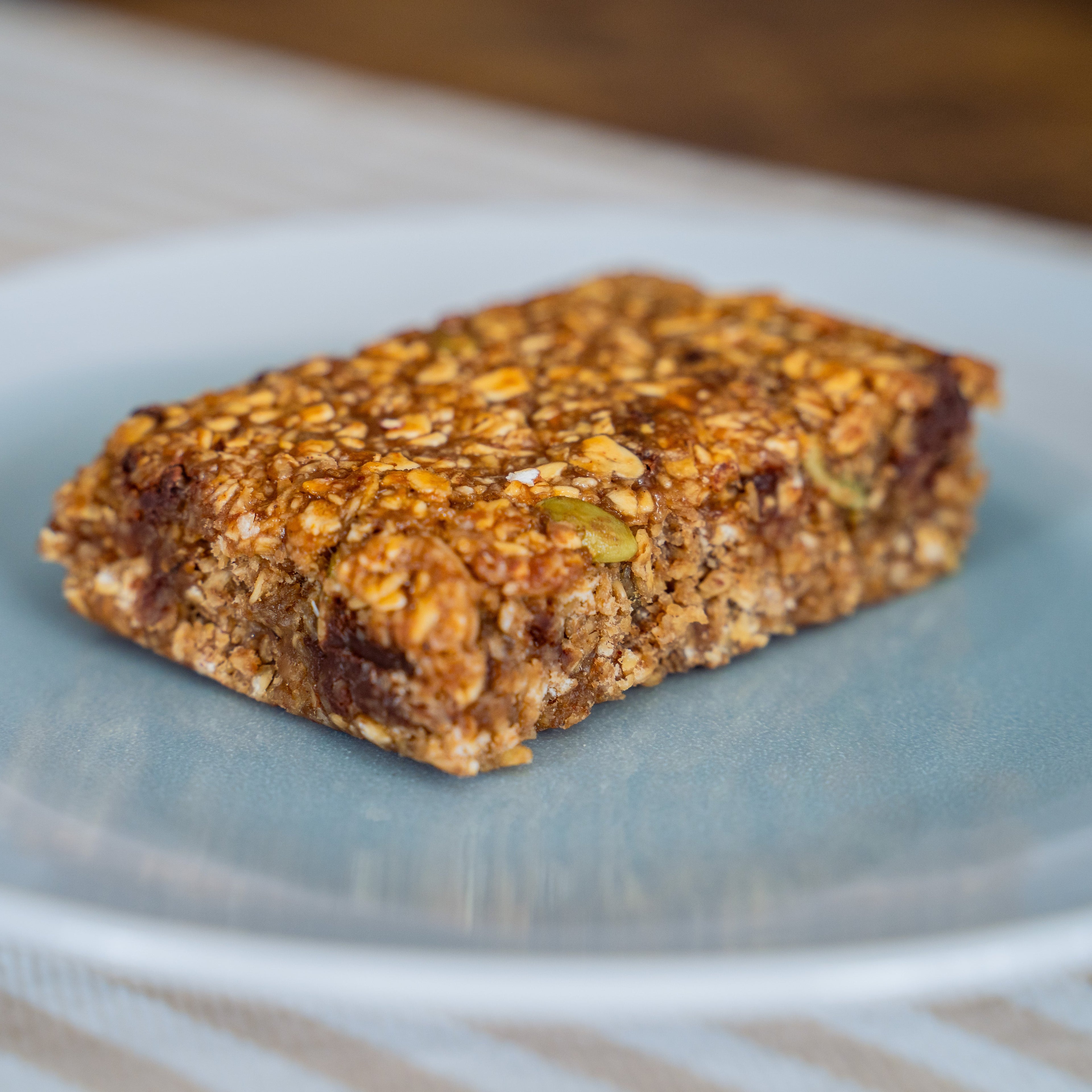 Banana, Peanut Butter & Chocolate Chip Oat Bars