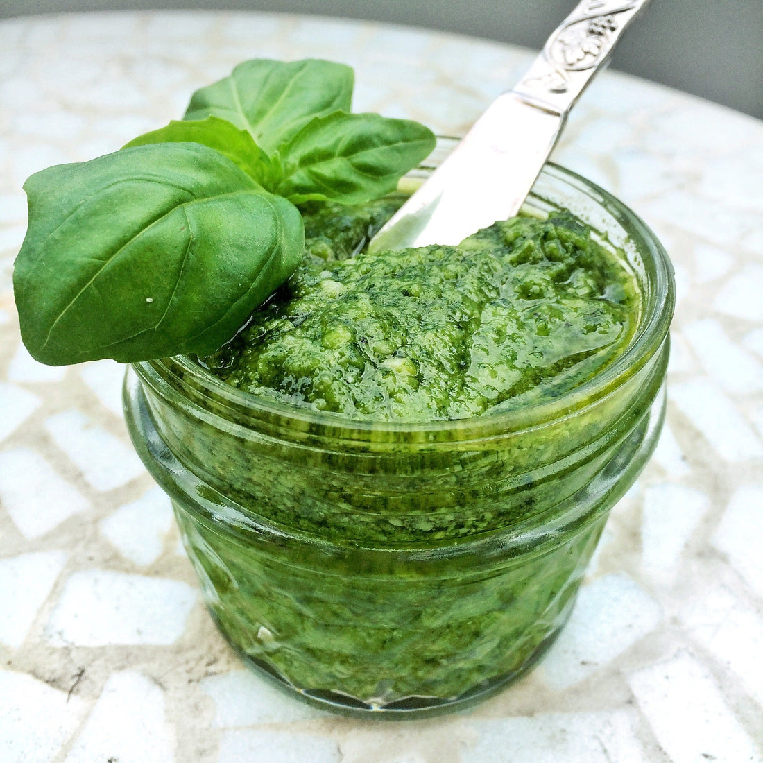 Frozen - Amaltheia Garlic Scape, Basil & Sunflower Seed Pesto