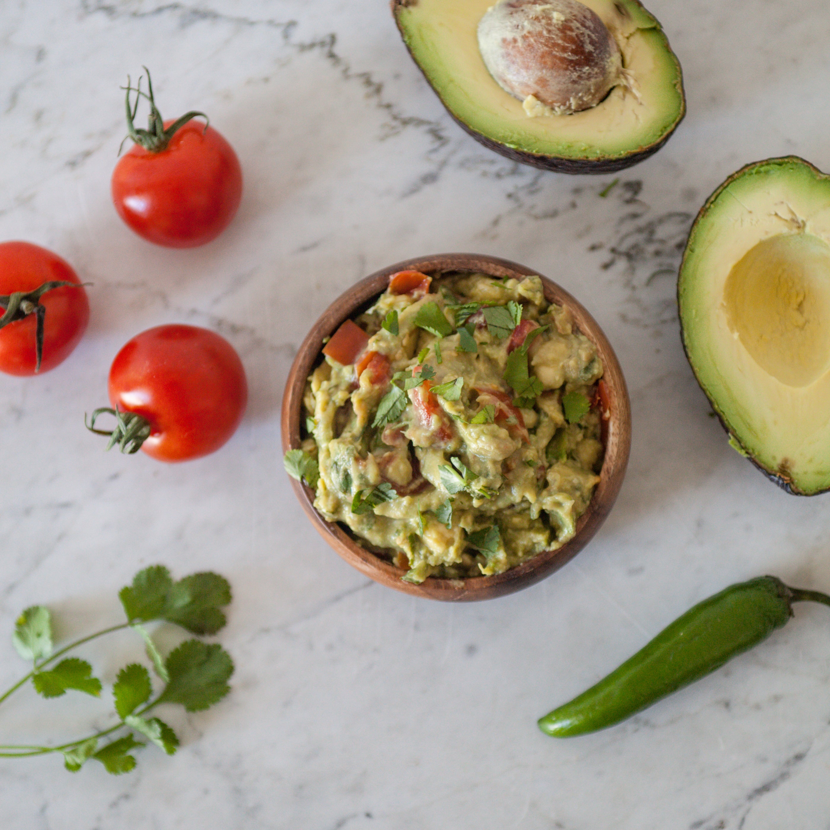 Guacamole w/Fresh Tomatoes, Lime & Cilantro